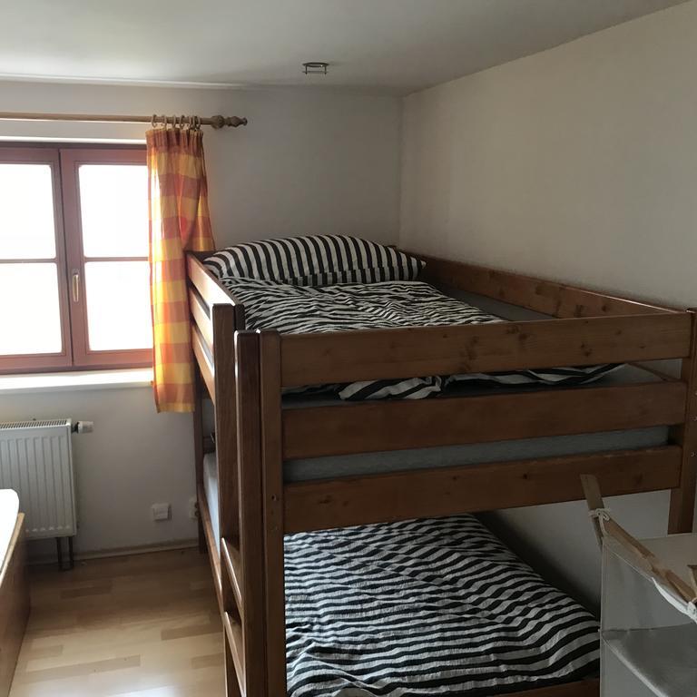 פץ פוד סניישקו Hotel Lidicka Bouda מראה חיצוני תמונה