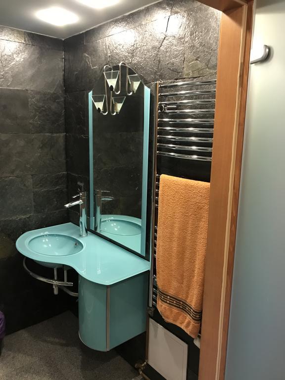 פץ פוד סניישקו Hotel Lidicka Bouda מראה חיצוני תמונה