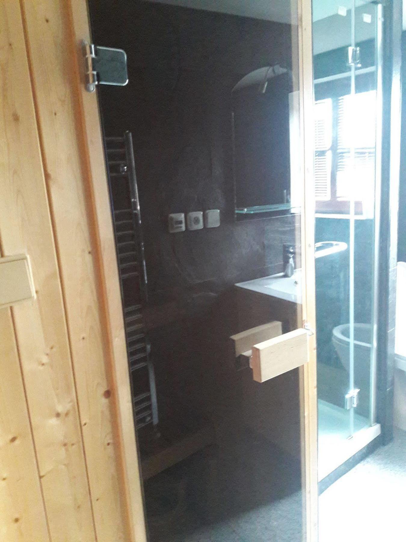 פץ פוד סניישקו Hotel Lidicka Bouda מראה חיצוני תמונה